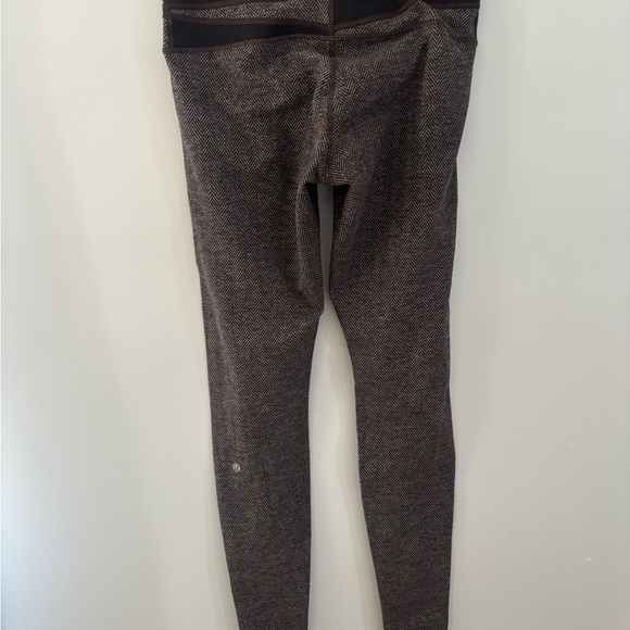 Lululemon Athletica Black and Brown Leggings - Picture 3 of 5
